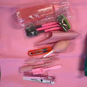pink gardening set